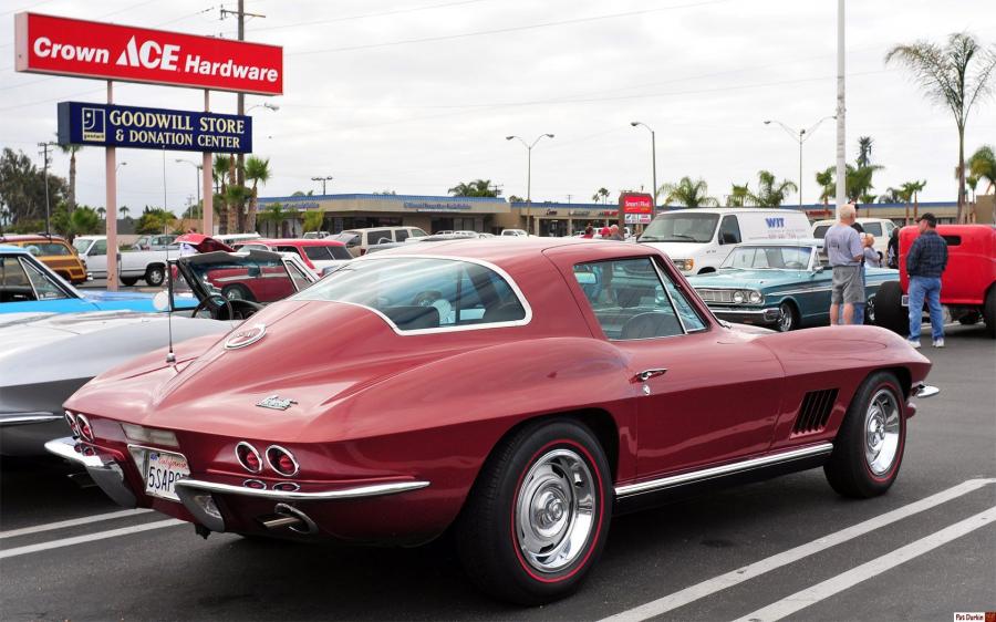  Chevrolet Corvette Stingray 1967 года  (фото 24 из 26)